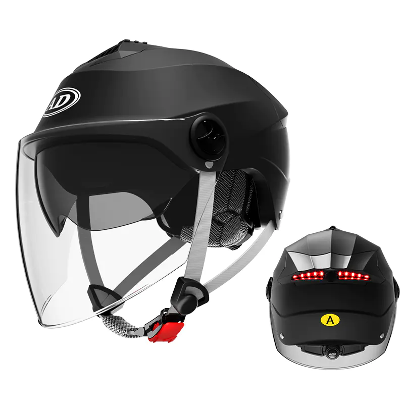 818 LED-veiligheidsachterlicht Halfgelaatsmotorhelm Dubbele vizierhelm